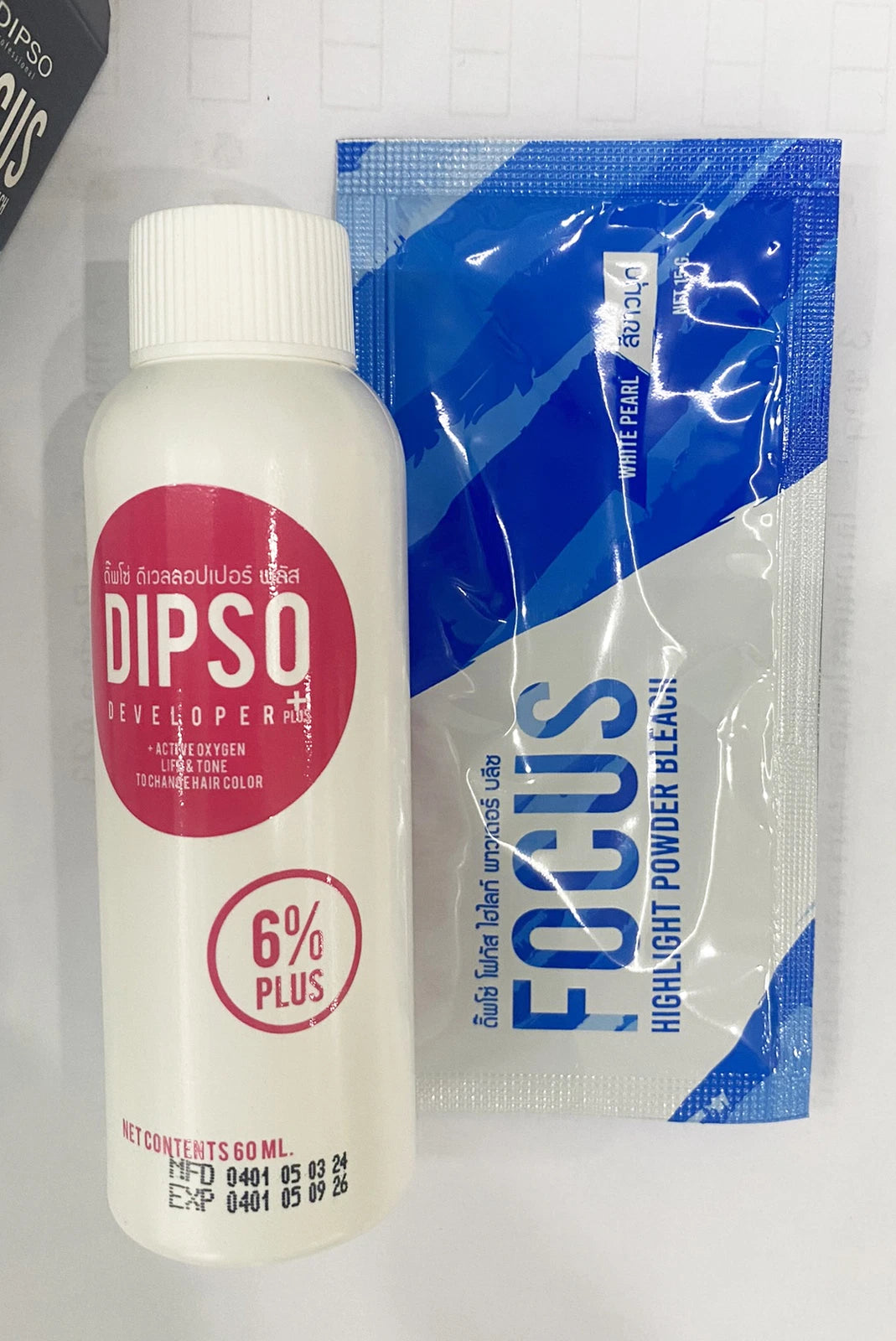 DIPSO Focus Bleach Powder developer bottle with 6 percent plus and powder pack