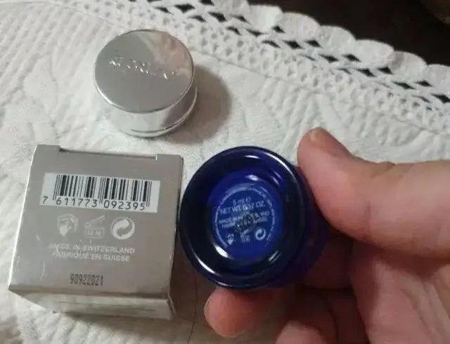 La Prairie Skin Caviar Cream 5ml Open Jar Texture Close Up