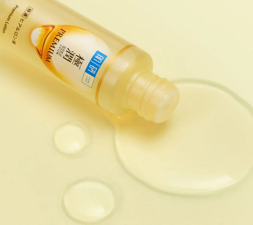 Hada Labo Premium Lotion Gokujyun 30ml texture shot showing hydrating serum droplets