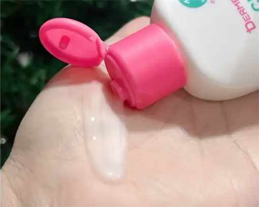 Dermedy AC Clear Cleanser texture demonstration gentle gel face wash on hand