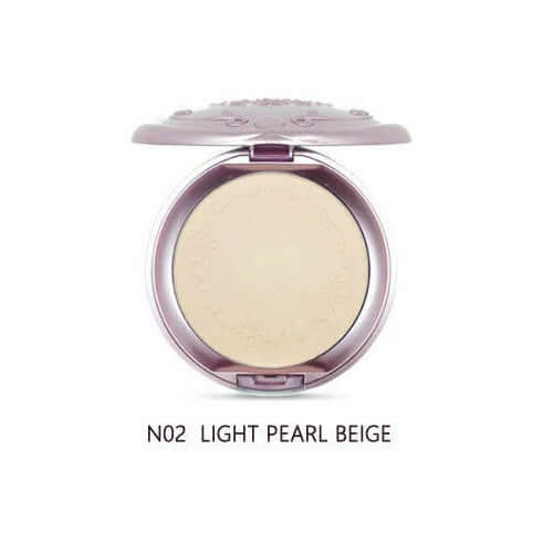 Etude Secret Beam Powder in N02 Light Pearl Beige showcasing a smooth, radiant face makeup finish.