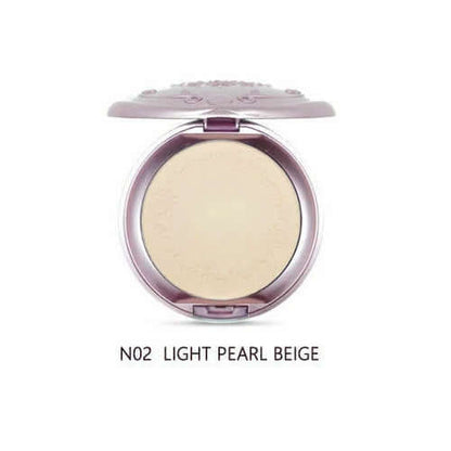 Etude Secret Beam Powder in N02 Light Pearl Beige showcasing a smooth, radiant face makeup finish.