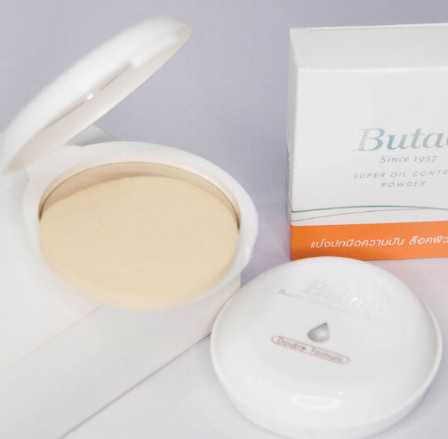 Butae Super Oil Control Powder open compact with smooth pressed powder surface