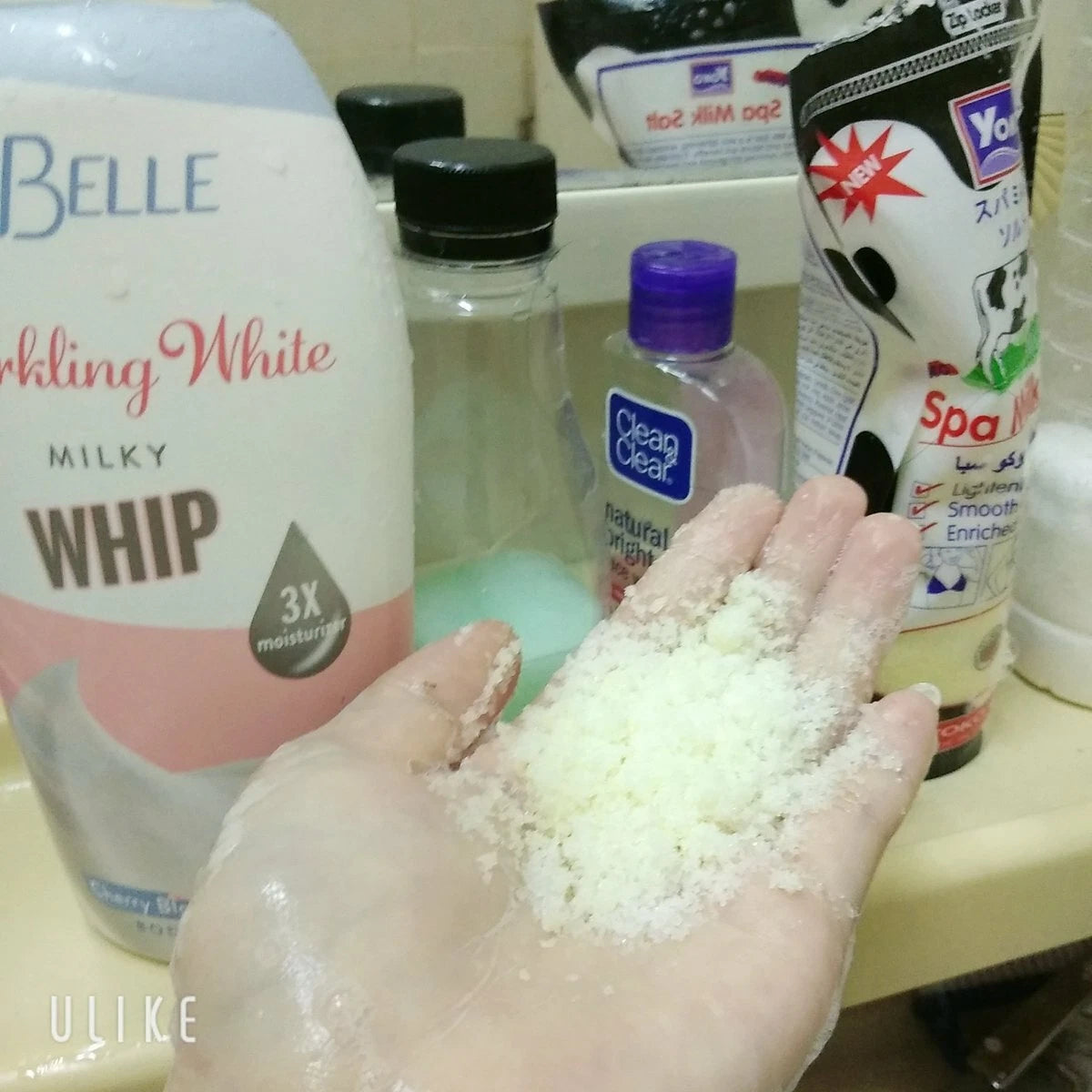 Yoko Spa Milk Salt Whitening AHA Body Scrub Exfoliator for Smooth Baby Skin 50g