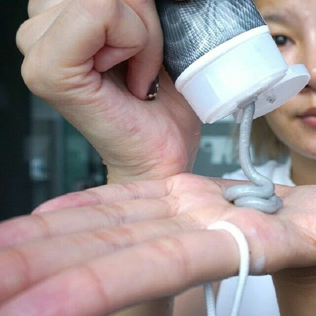 Ponds Charcoal Facial Foam texture foam on hand demonstration