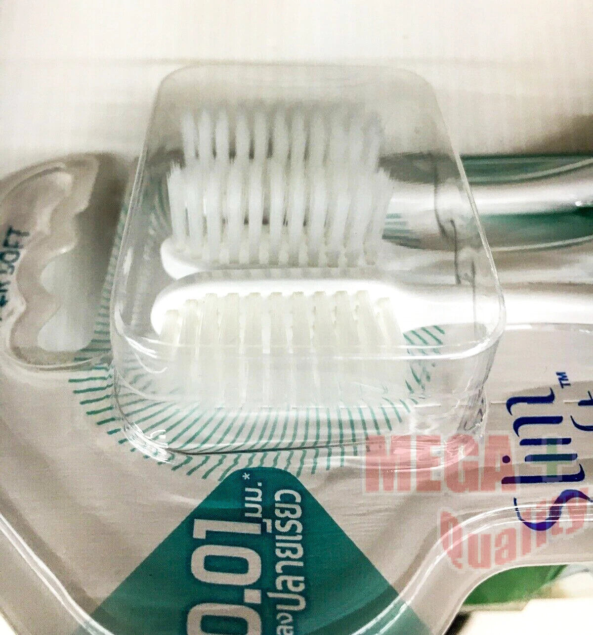 Colgate Slim Soft Toothbrush Pack 3 Mixed Color Handle Close Up