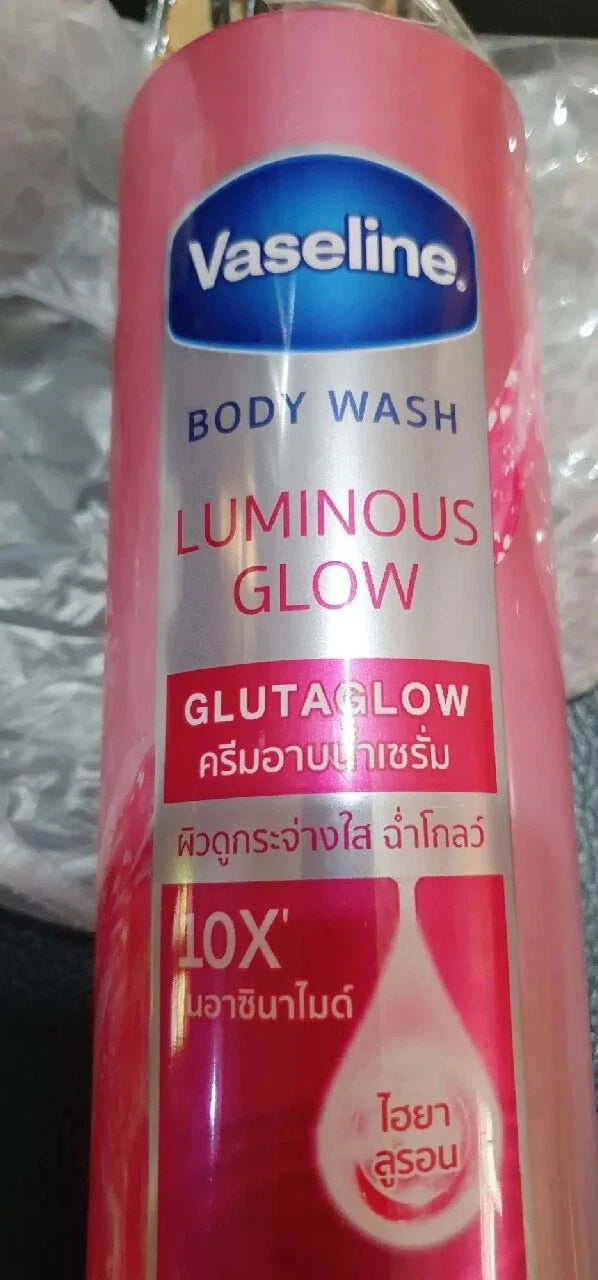 Vaseline Luminous Glow Body Wash Glutaglow close up label design