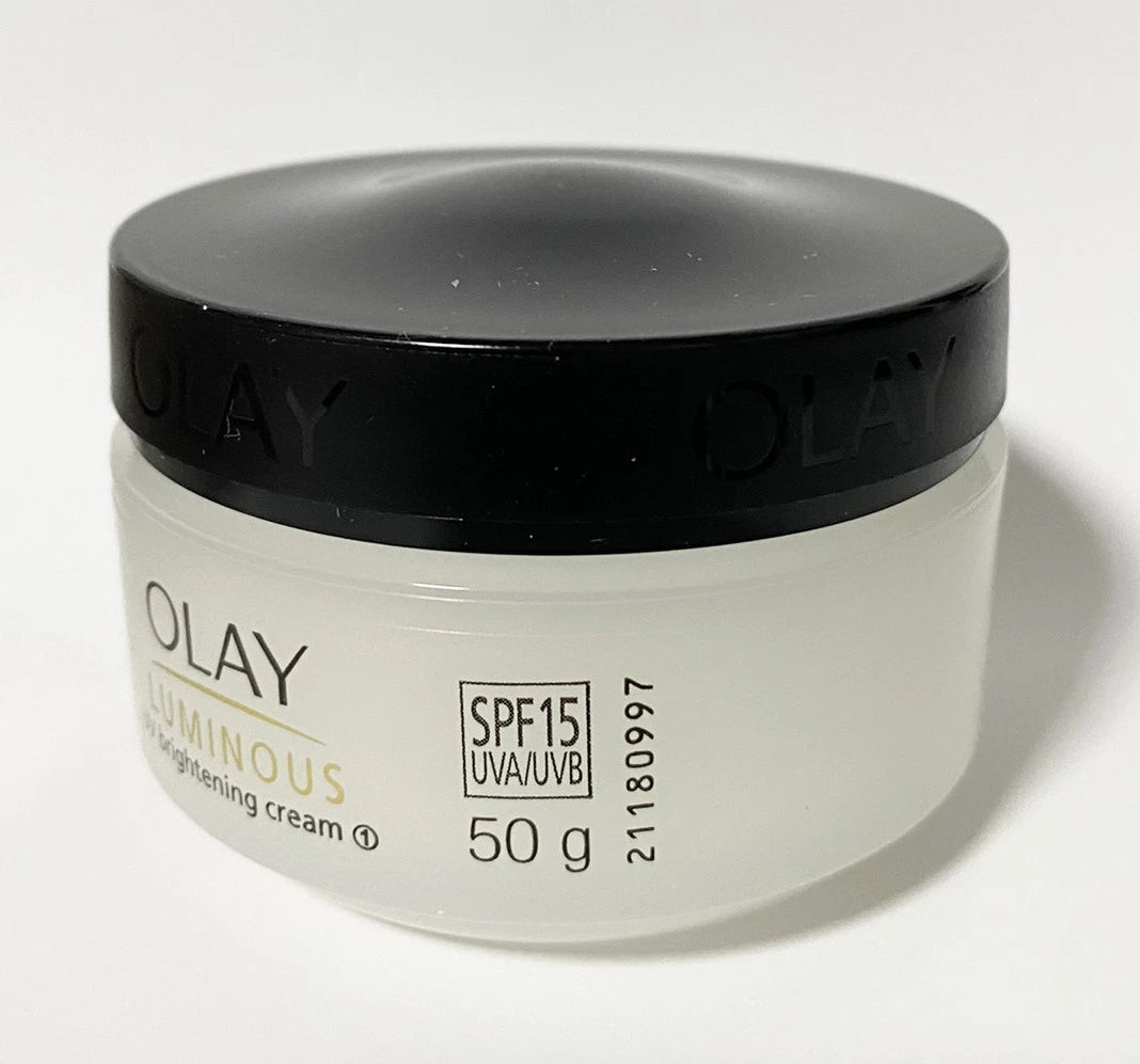 Olay Luminous Cream jar top angle black lid packaging