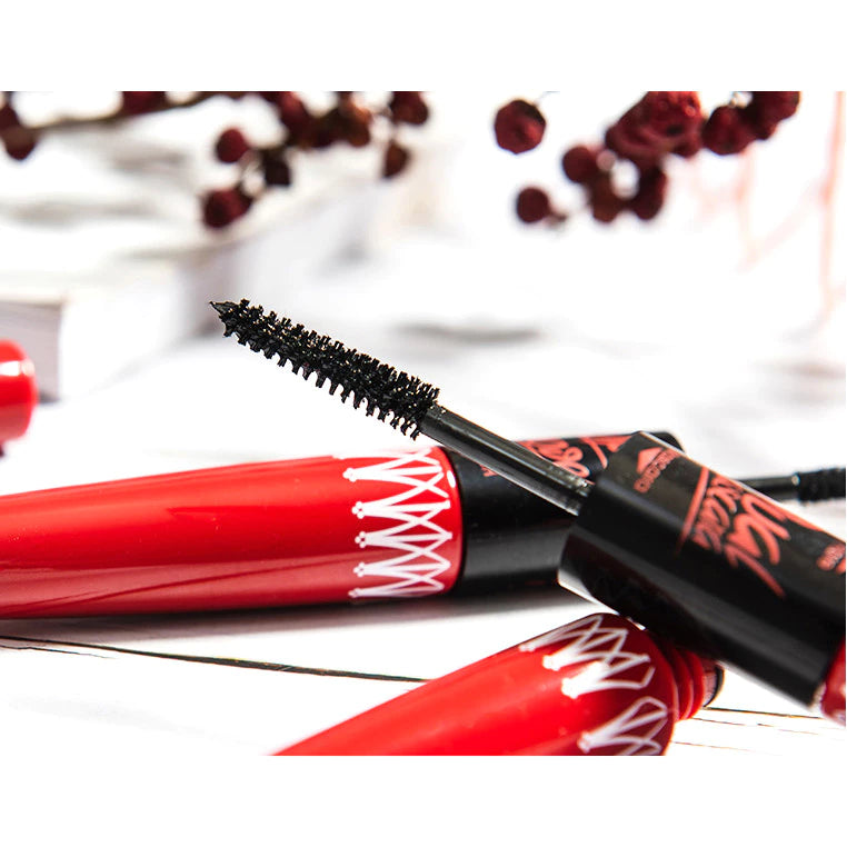 Sivanna Super Model Mascara brush close up with product texture