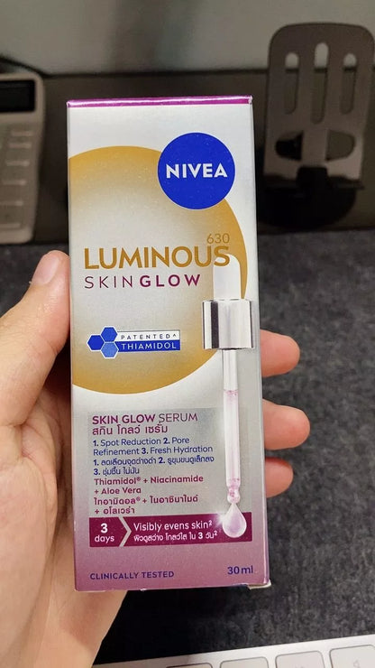 Front view of NIVEA Luminous 630 Skin Glow Serum 30ml packaging
