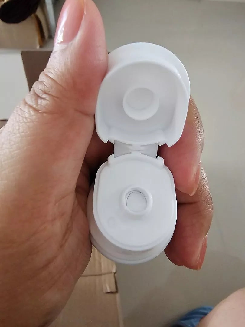 Zact Lion Smokers Toothpaste 160g tube cap close up