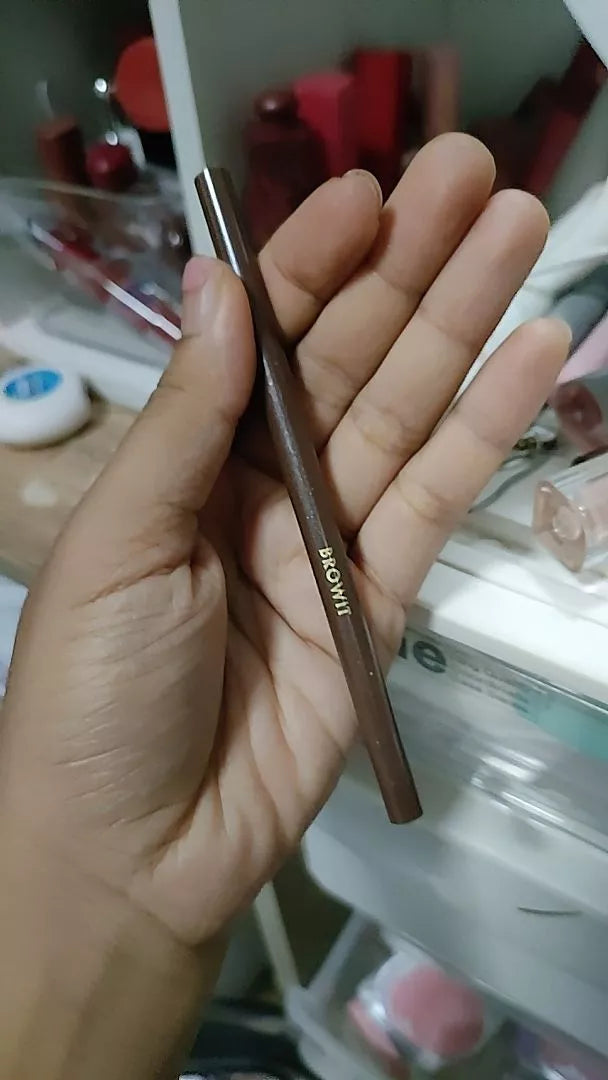 Browit Inner Eyeliner held in hand showing size and design