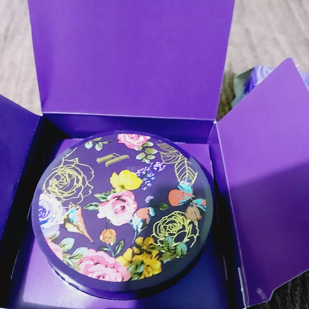 SRICHAND Translucent Powder floral compact inside purple box